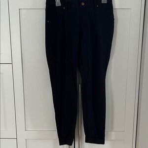 HUE Midnight Black Leggings